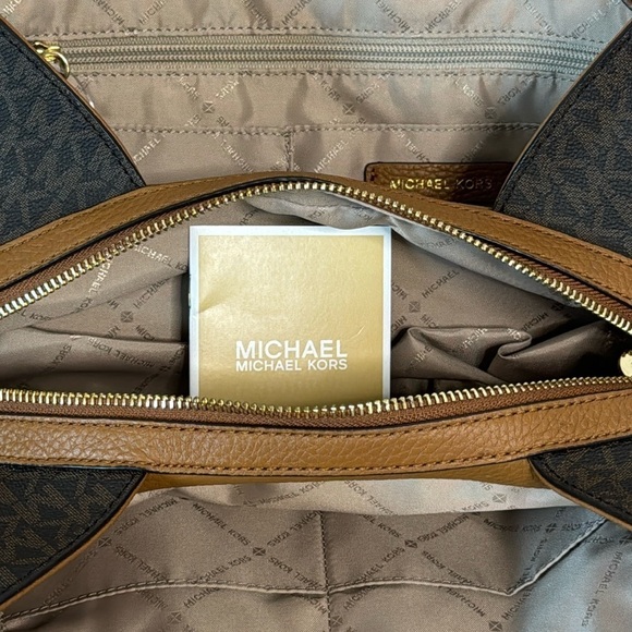 NWT Authentic Michael Kors Large Chain Shoulder Tote Jet Set - Picture 5 of 10